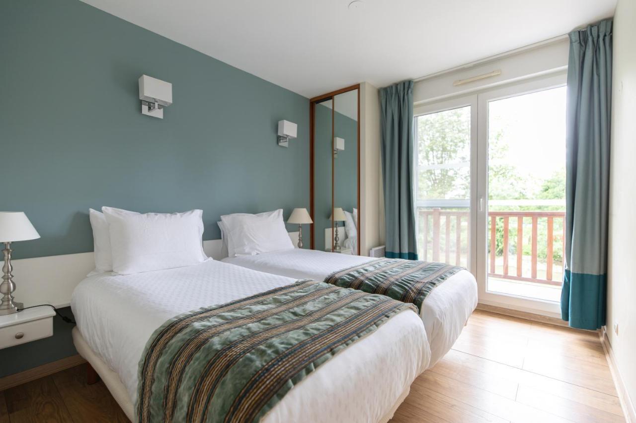 Karma Manoir Des Deux Amants Aparthotel Connelles Eksteriør bilde